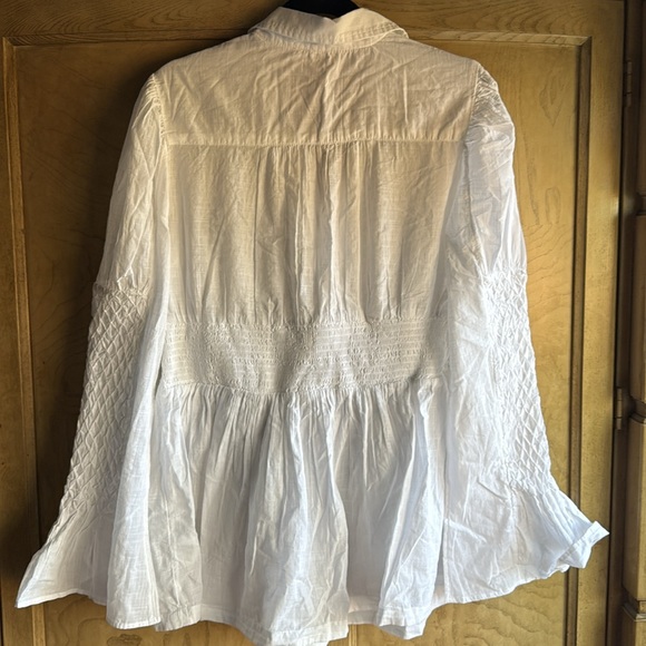 BLACK FRIDAY ! ANTHROPOLOGIE ☀️ White Smocked Waist Honeycomb Details Blouse - Picture 10 of 10